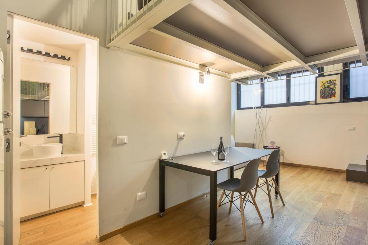 Modern Loft in Porta Venezia-Hosted by Sweetstay Milaan Buitenkant foto